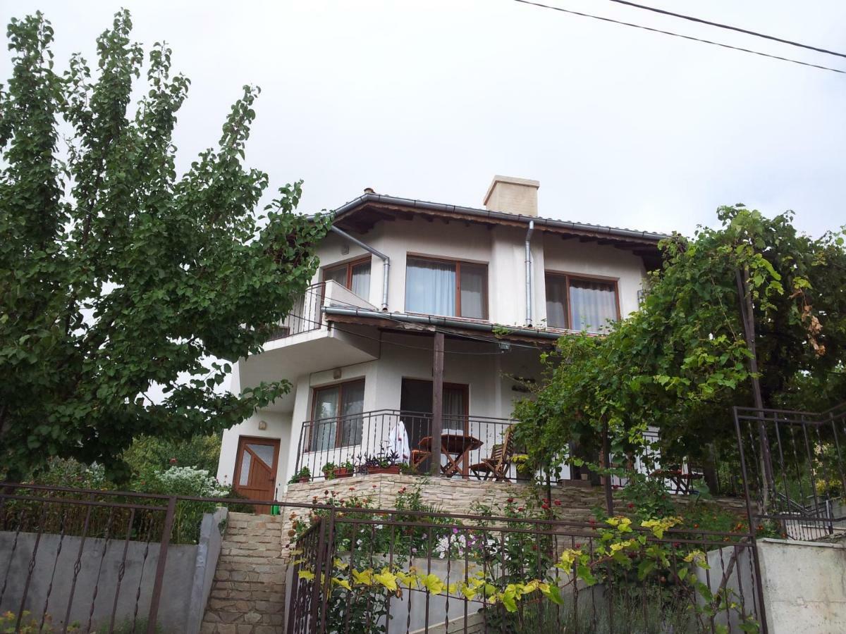 Villa Visoka Балчик Экстерьер фото